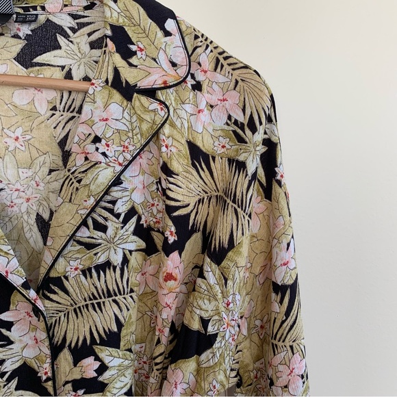 VOLCOM frondly fire coverup . NWT . - Picture 6 of 8